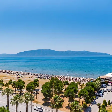 Skyline Free Parking By Pikhost Apartment