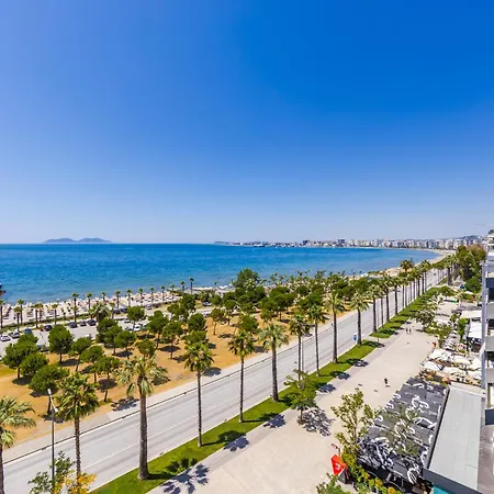 Skyline Free Parking By Pikhost Apartamento Vlorë