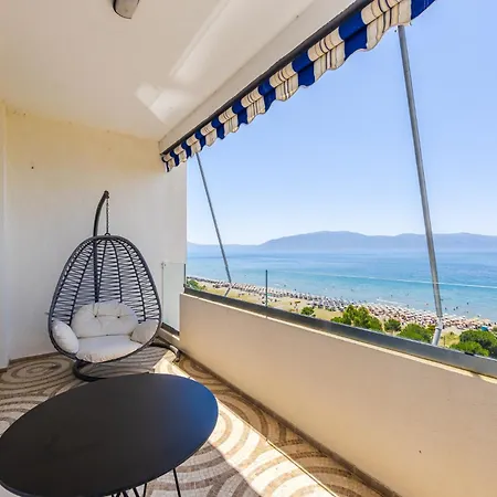 Skyline Free Parking By Pikhost Apartment *