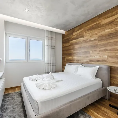 Skyline Free Parking By Pikhost Apartment *