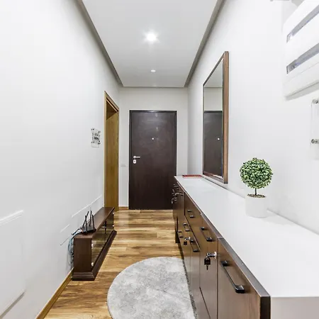 Skyline Free Parking By Pikhost Vlorë