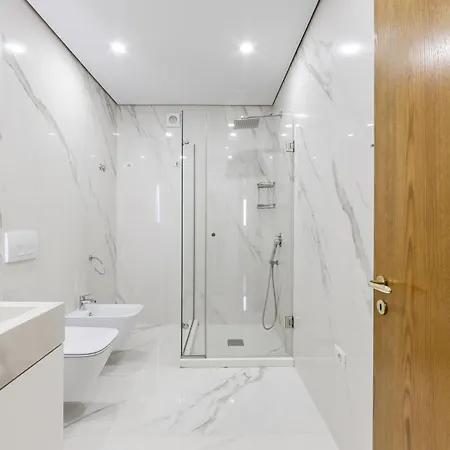 Skyline Free Parking By Pikhost Apartment *