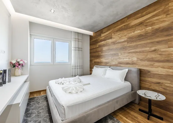 Skyline Free Parking By Pikhost Апартаменты *