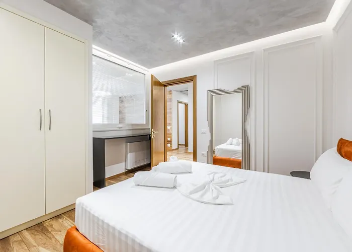 Skyline Free Parking By Pikhost * Влёра